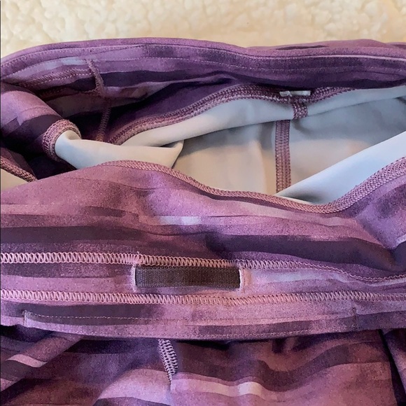 Lululemon running crops size 8 - Picture 4 of 8